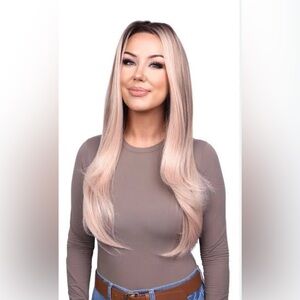 Aubreanna Luxe Apricot Lace Front Wig | BNIP | Glueless